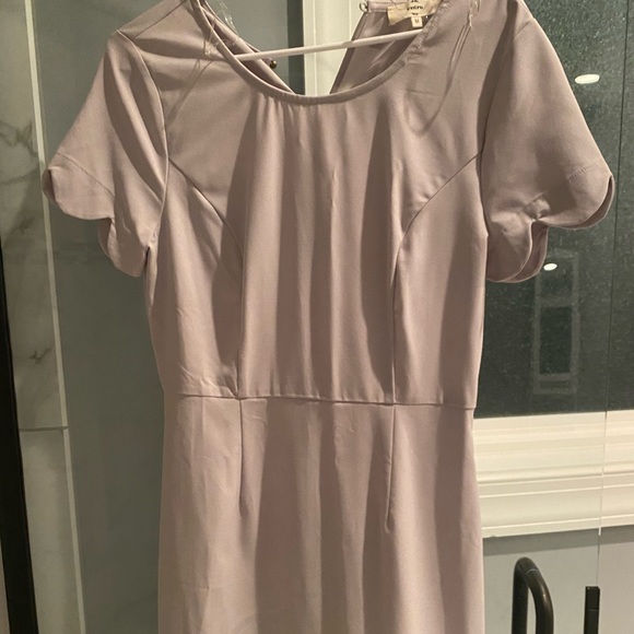 Scallop edged dress - Picture 3 of 7